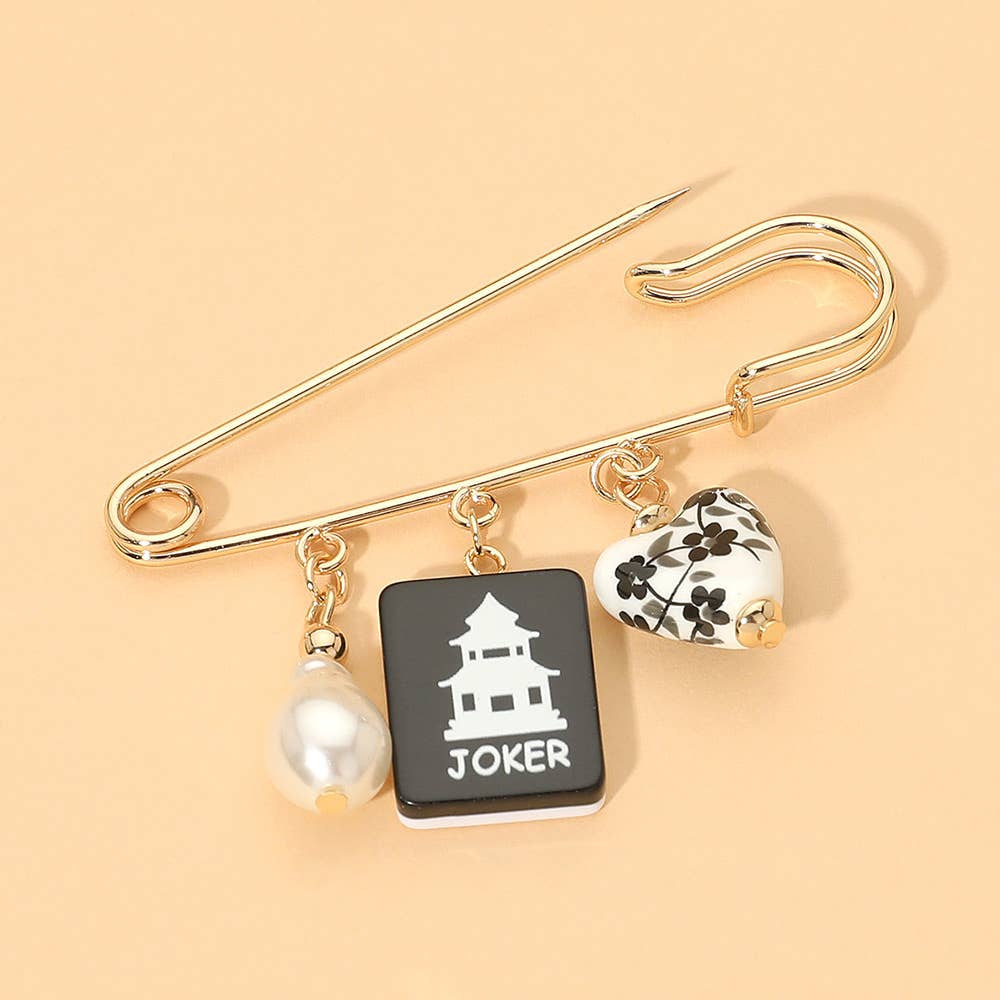 Floral Heart Mahjong Tile Pearl Charm Drop Safety Pin Brooch: Gold,White