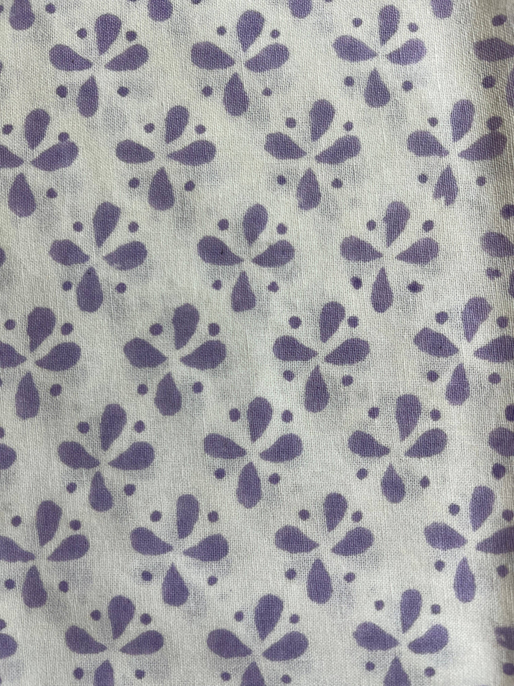 Petals Tablecloth in Lilac - 44" x 44"