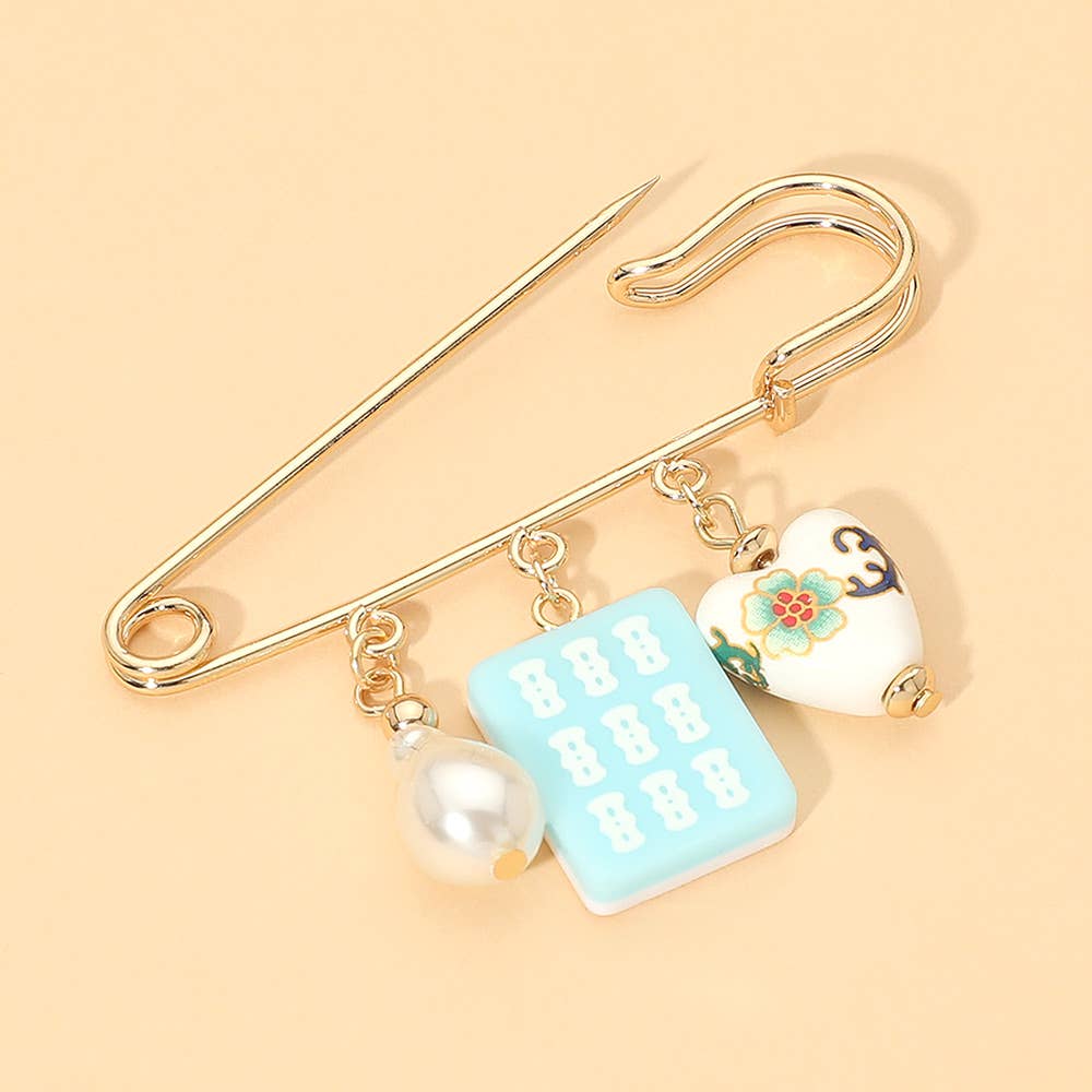 Floral Heart Mahjong Tile Pearl Charm Drop Safety Pin Brooch: Gold,White