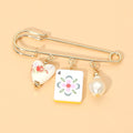 Floral Heart Mahjong Tile Pearl Charm Drop Safety Pin Brooch: Gold,White